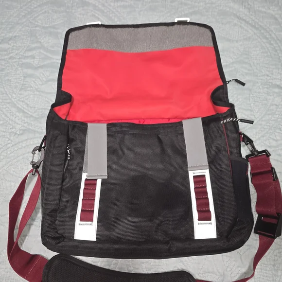 Timbuk2 Command Laptop TSA-Friendly Messenger Bag